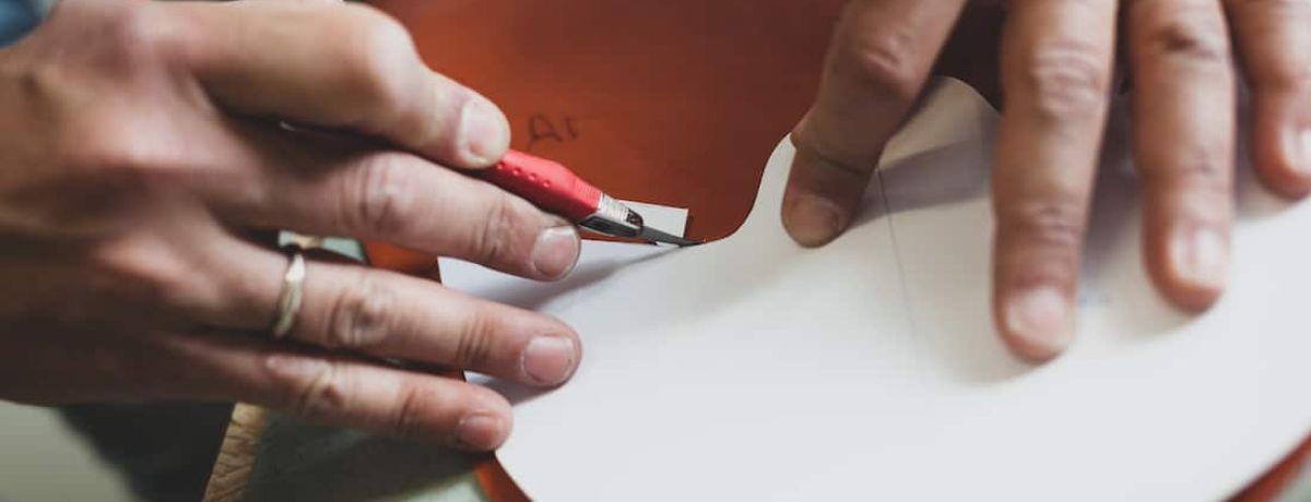 lavorazione artigianale della pelle